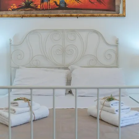Gimi B * Ostuni